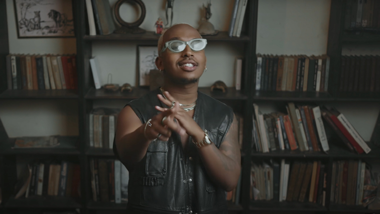 Kenny Sol - Joli (Official Video)